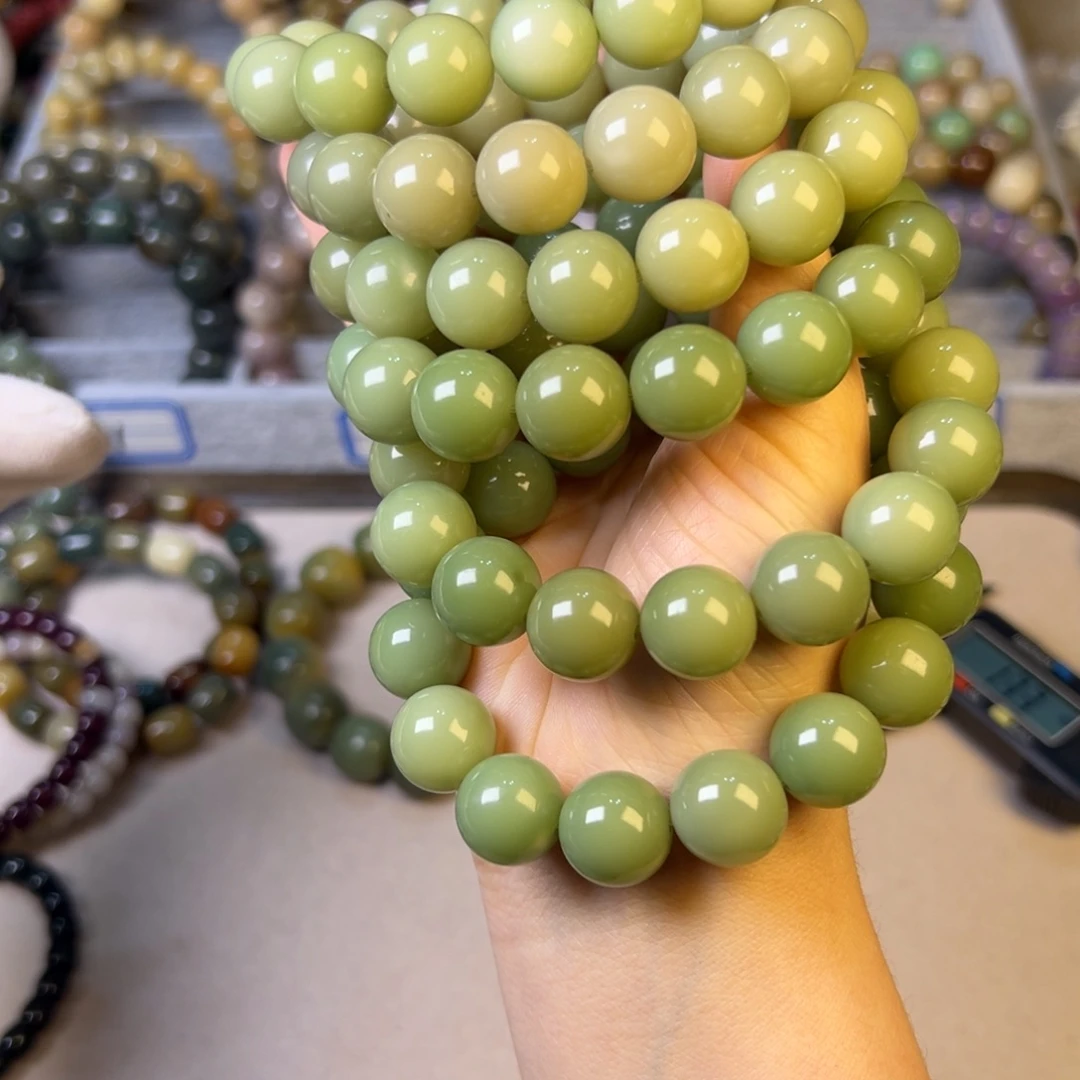 菩提根/象牙果手串阳光玫瑰卡14.5 随机 实物会更深