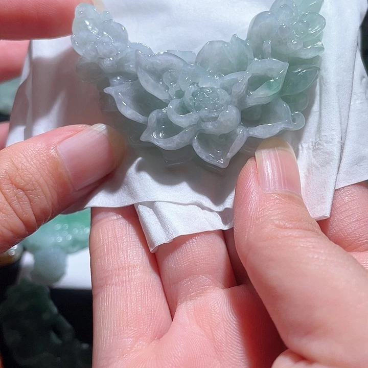 颈饰未镶嵌翡翠天