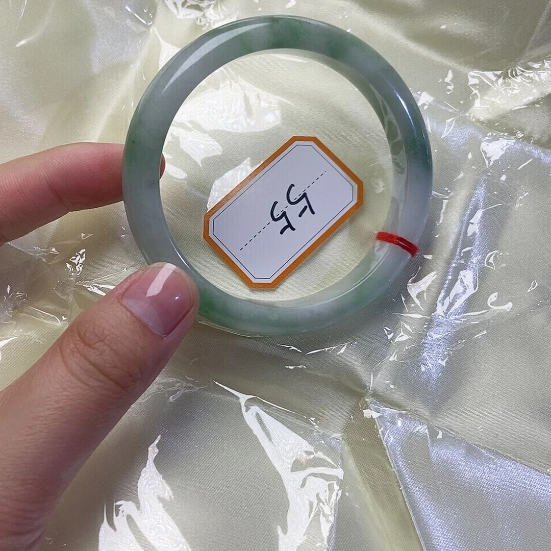 吃***呀翡翠手镯未镶嵌手镯手镯56.5