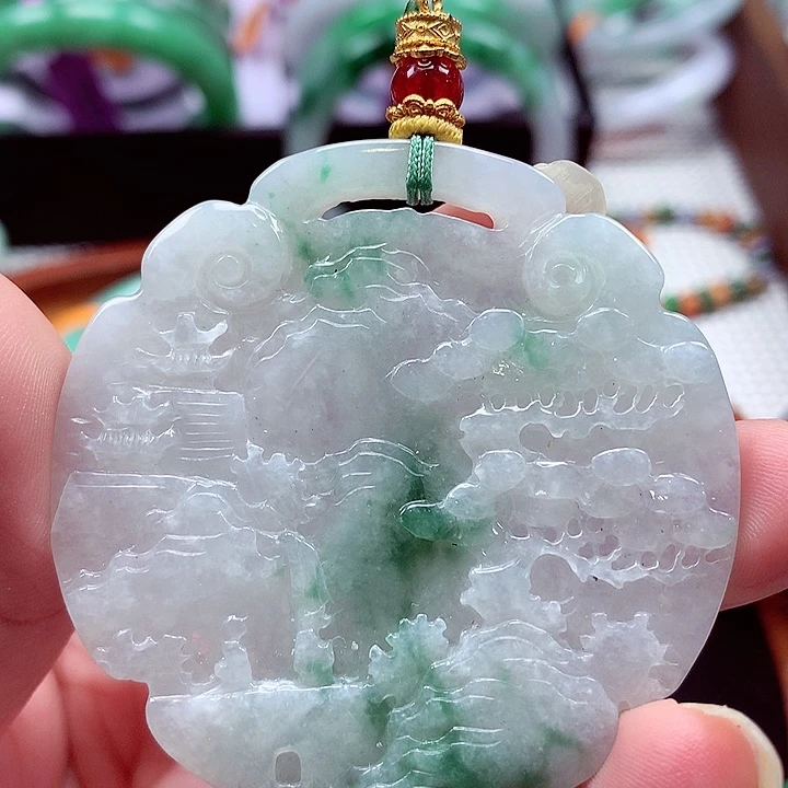 颈饰未镶嵌翡翠翡翠