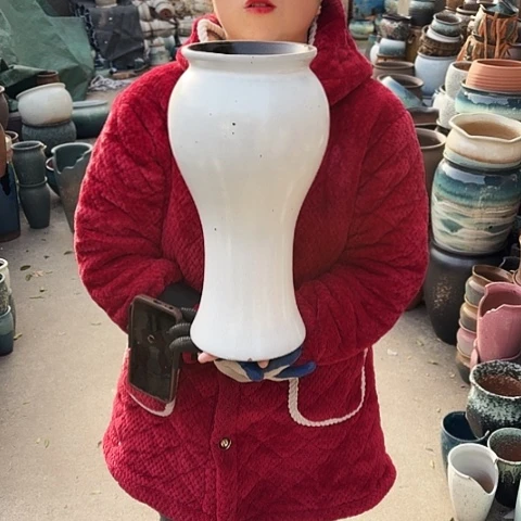 口16高38瑕疵盆子。