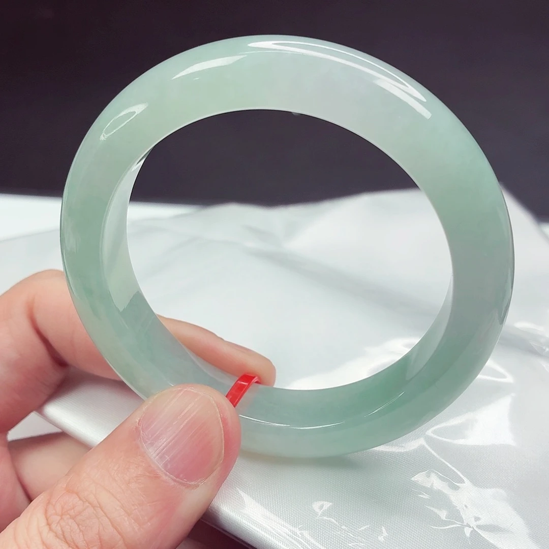 翡翠未镶嵌手镯55.6圈