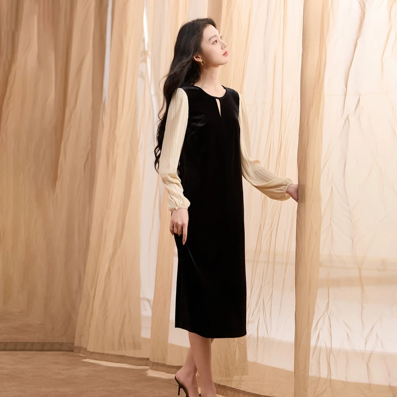 2025秋冬季新款假两件丝绒连衣裙高级感开叉复古宽松直筒内搭裙女