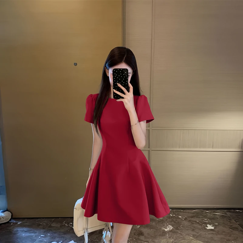 红色短袖连衣裙女夏季法式小个子高级感礼服裙收腰显瘦小红裙短裙