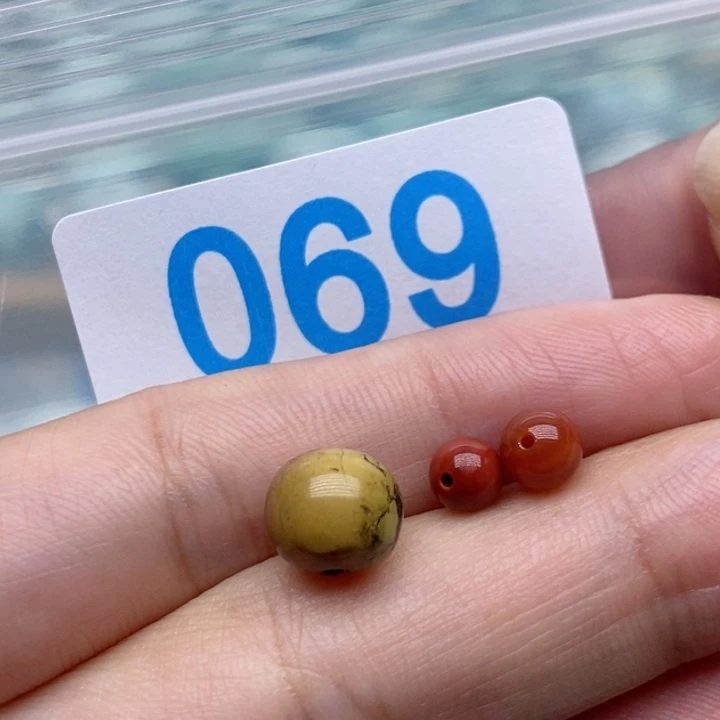 南红玛瑙未镶嵌珠宝奇石