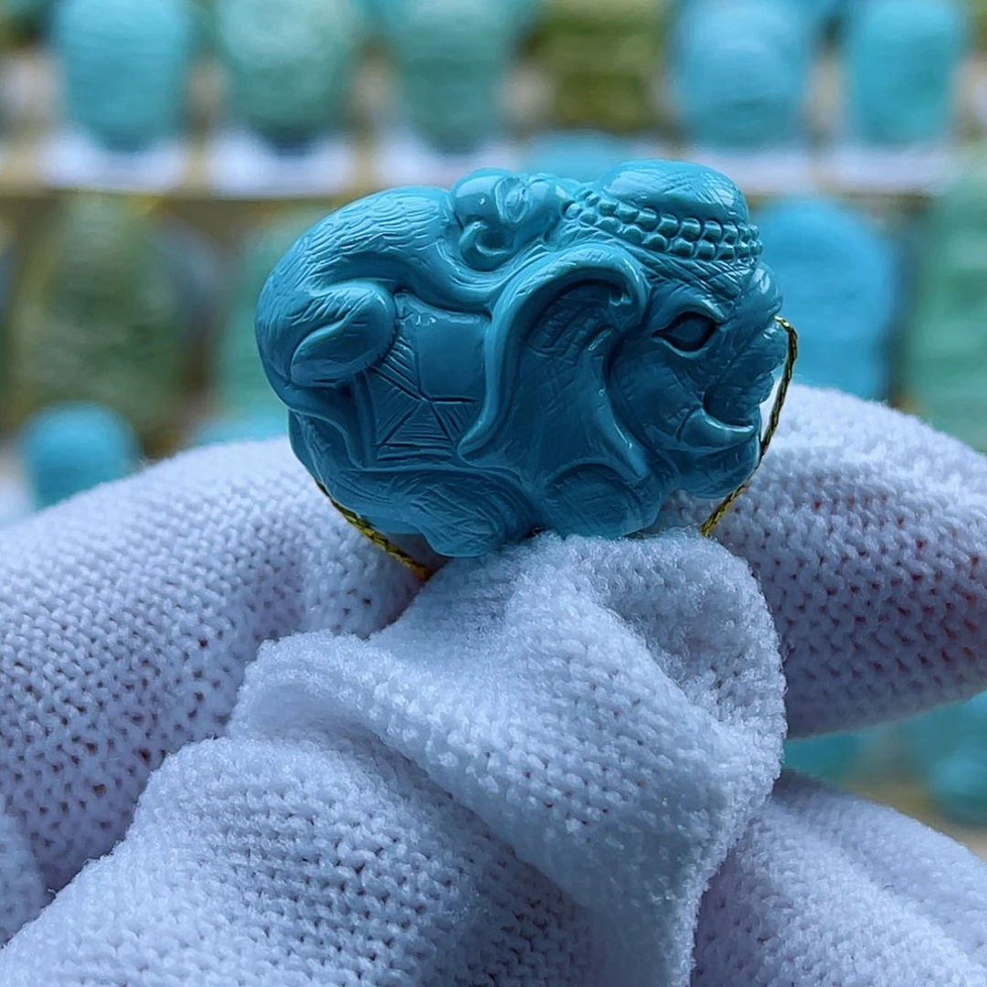 绿松石未镶嵌珠宝奇石