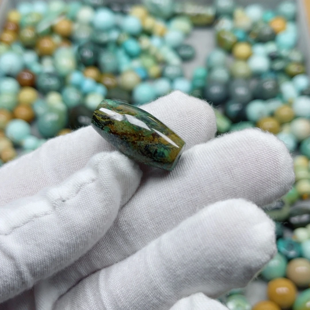 绿松石未镶嵌挂件