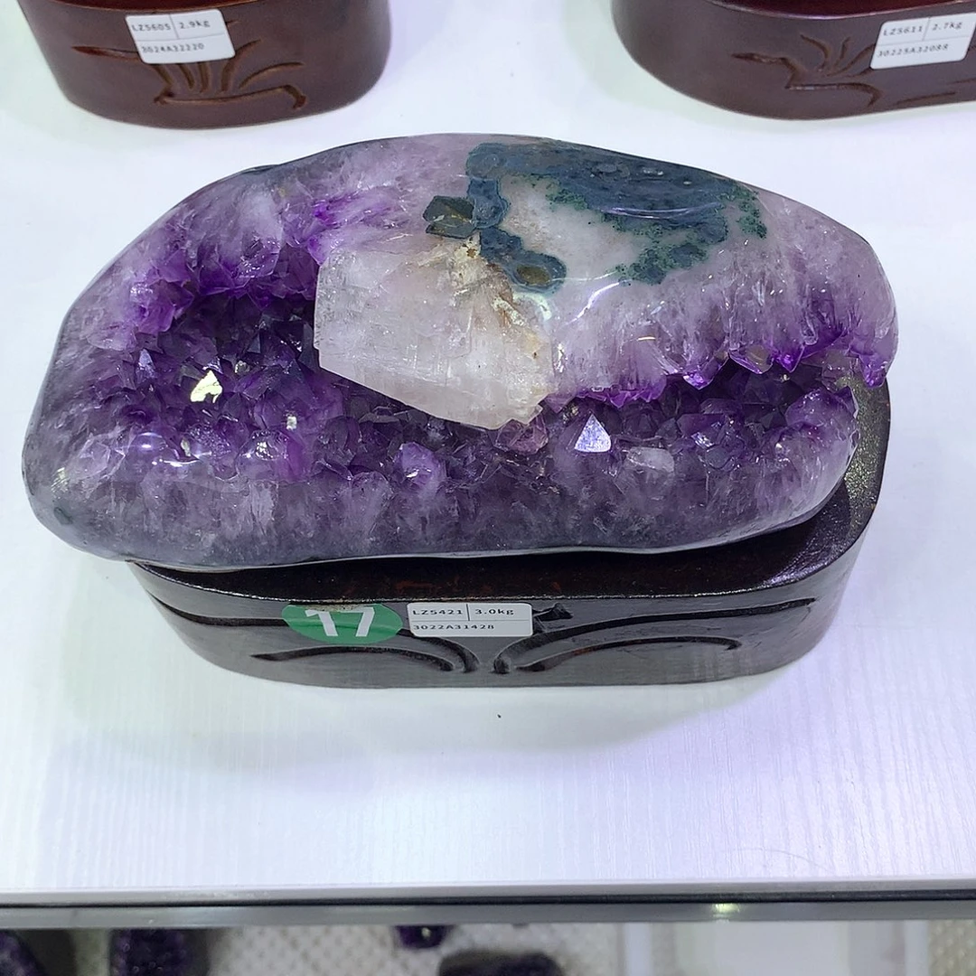 紫晶大型摆件（非配饰）未镶嵌