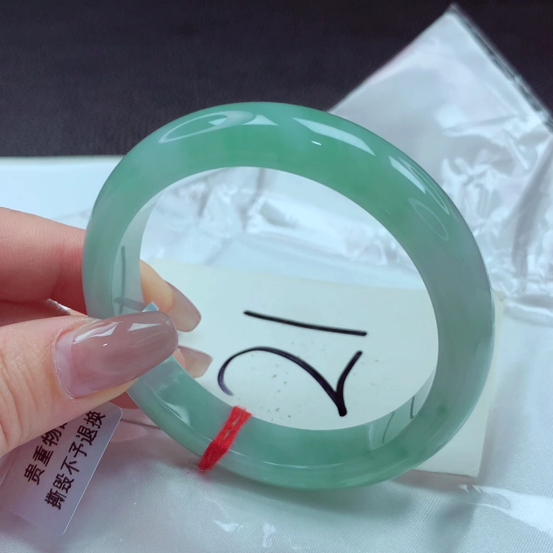 翡翠手镯未镶嵌手镯56