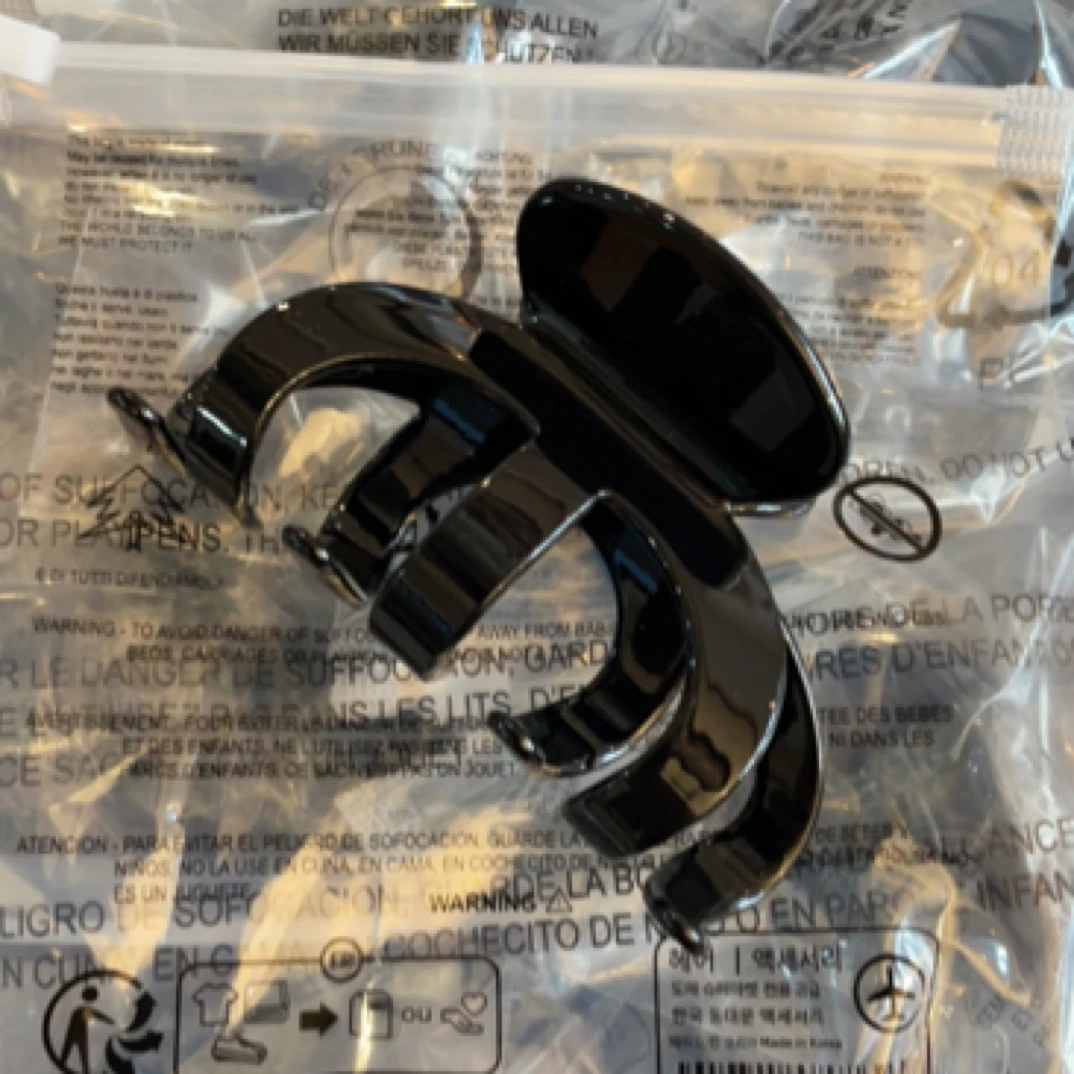 TT275 泡菜纯黑亮面简约波浪形短粗小抓夹10cm｜淘贩