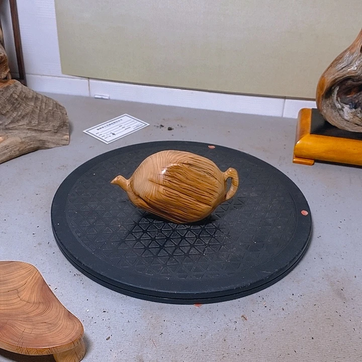 柏木（崖柏）山***逢太行大峡谷崖柏