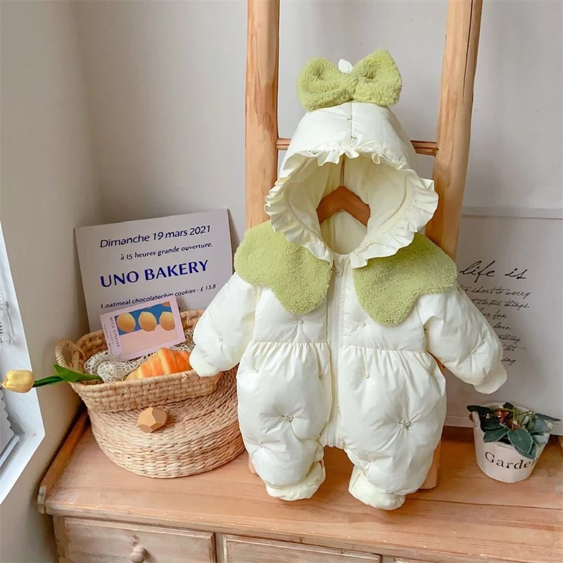 安踏联名UOSU婴儿棉服冬装新生儿夹棉连衣女宝宝可爱冬季加绒加