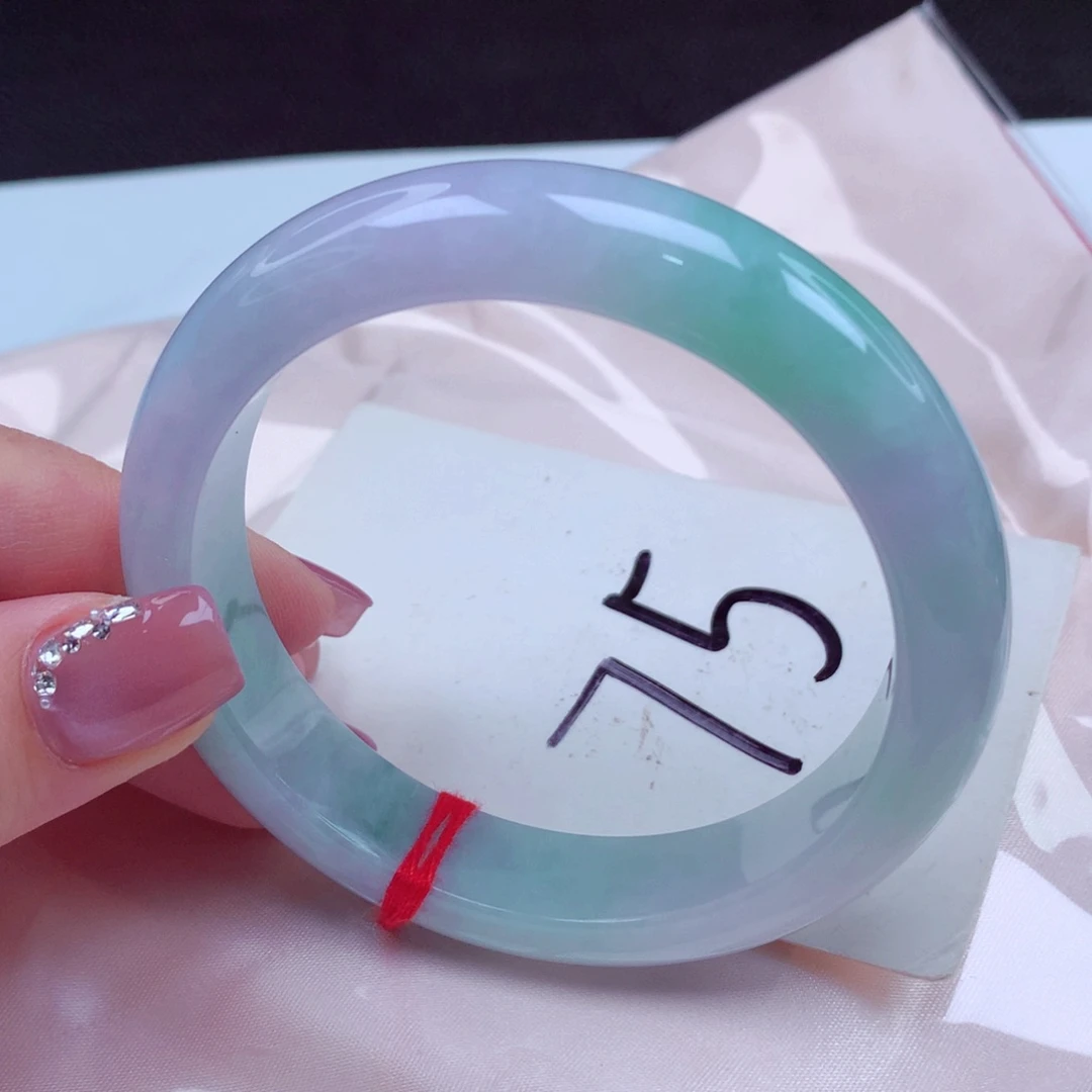 翡翠手镯未镶嵌翡翠57