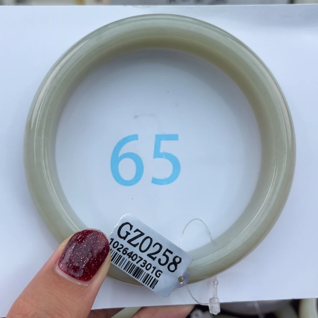 和田玉手镯未镶嵌65