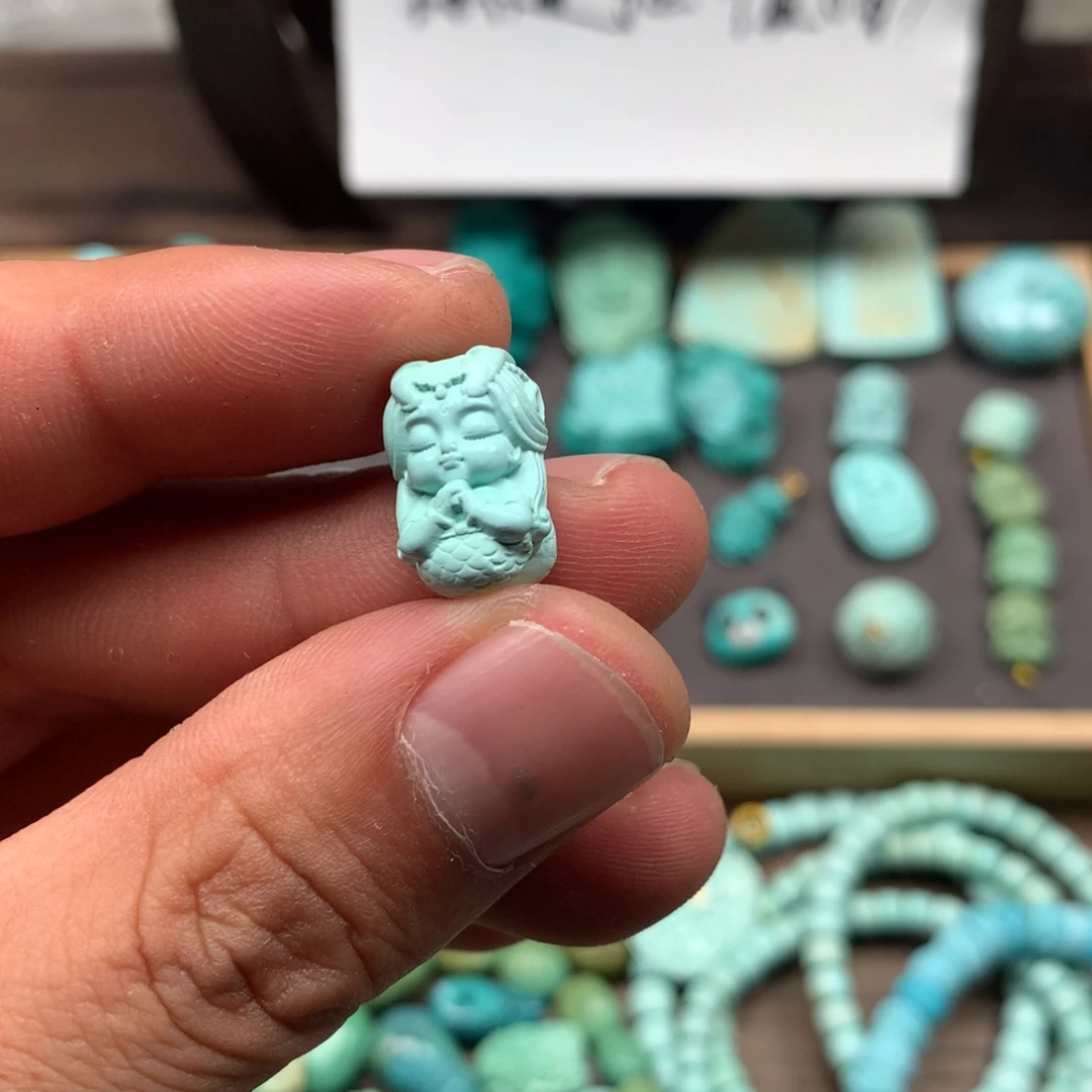 绿松石雕刻未镶嵌