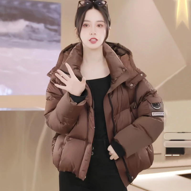 2025年冬季新款短款时尚宽松保暖休闲棉服女高级感加厚面包服外套