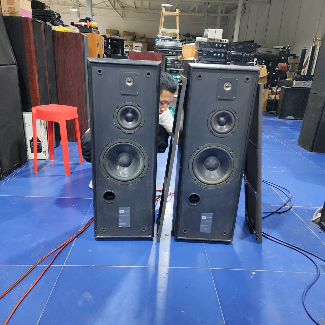 8新 二手JBL 3880落地箱一对,出声,不带线材,不退换