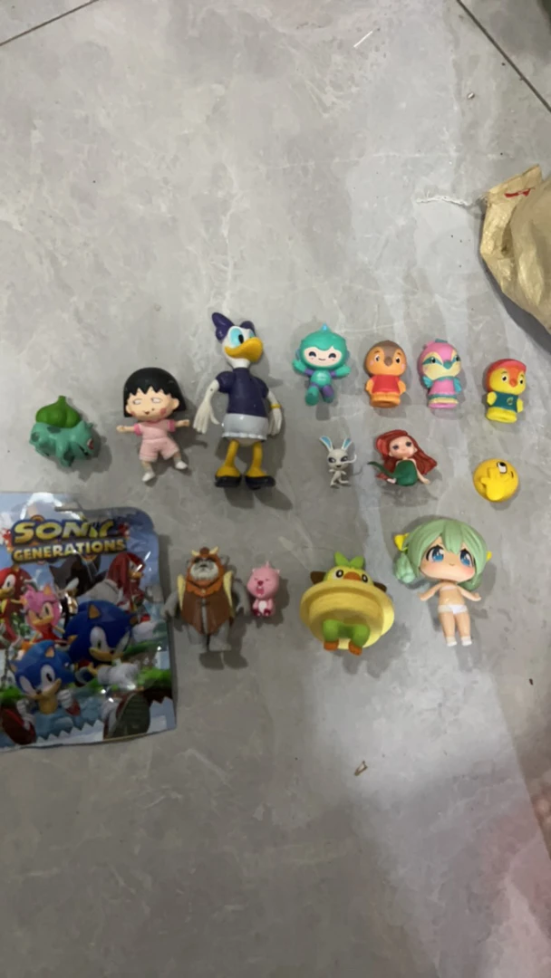 动漫散货公仔15个，粉丝特价福利，瑕疵蹭漆蹭色胶印缺件，介意勿拍