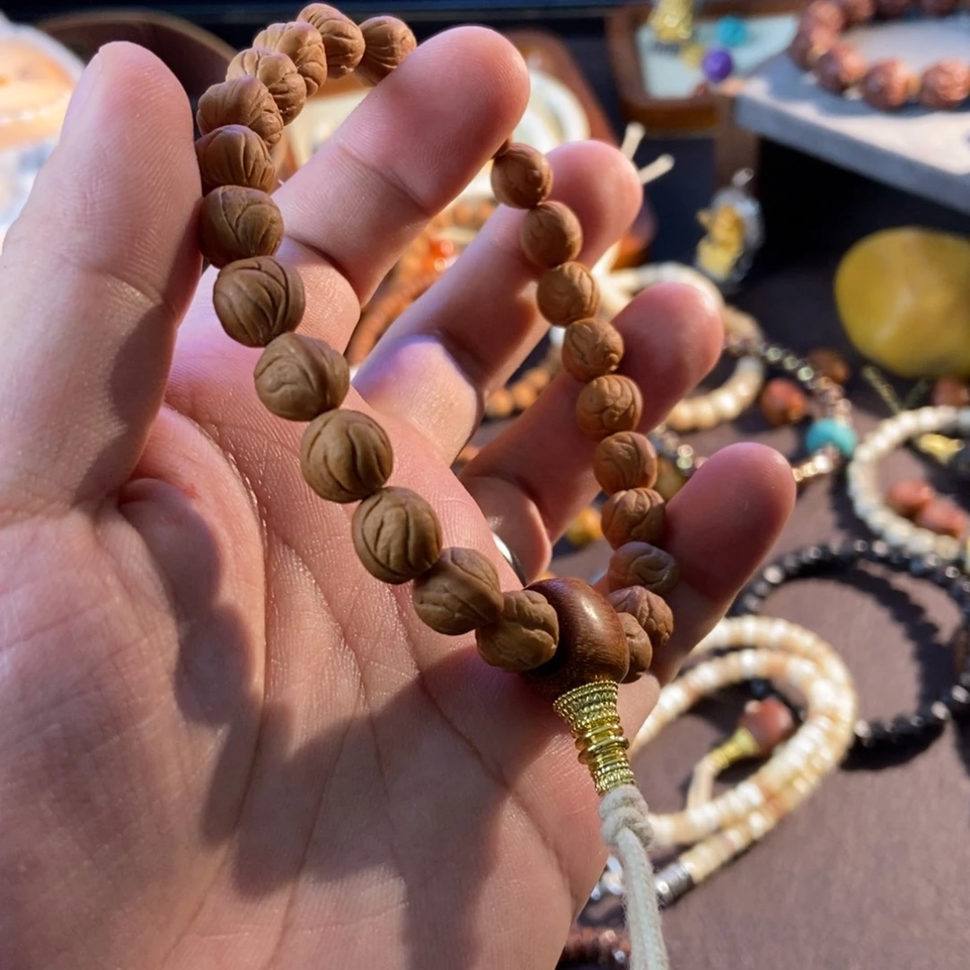 吊坠桃核龙纹桃核手持