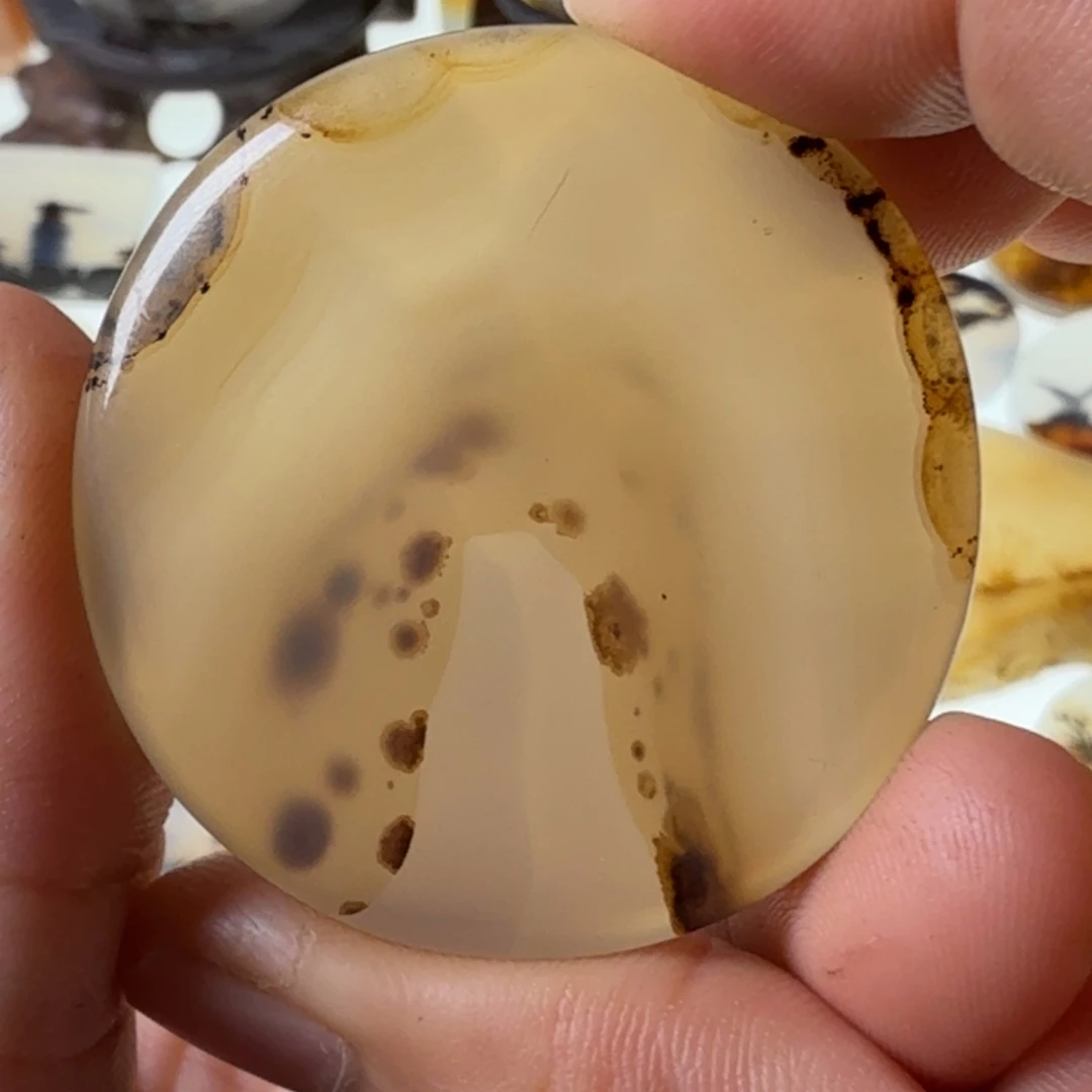 玛瑙/玉髓未镶嵌珠宝半成品