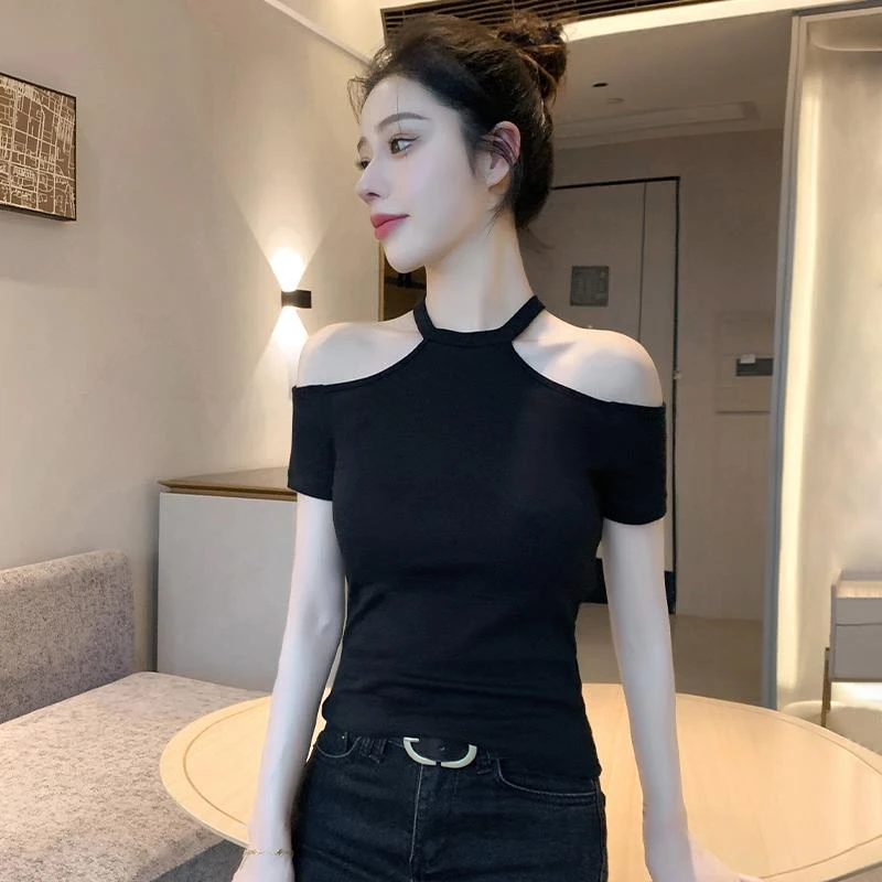 黑色短袖t恤女2025年新款露肩夏季一字肩上衣高级感修身挂脖纯欲