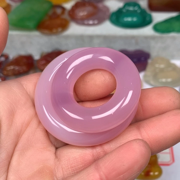 玛瑙/玉髓颈饰未镶嵌五****?