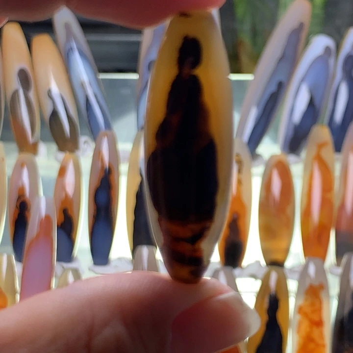 未镶嵌颈饰玛瑙/玉髓34