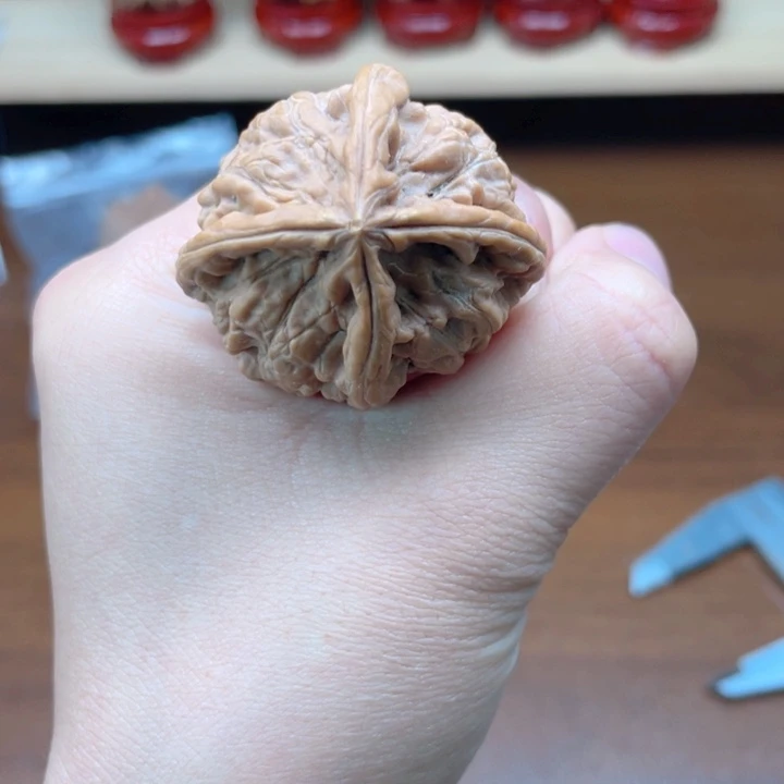 十***三文玩核桃吊坠玉溪