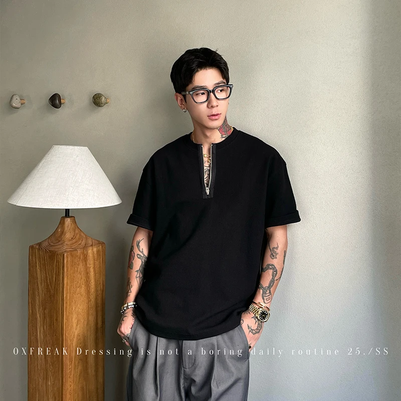OXFREAK 「老钱新贵 半拉链」肌理褶皱V领短袖t恤男宽松落肩半袖