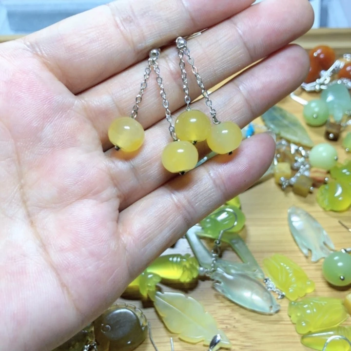【闪购商品】蛇纹石玉耳环未镶嵌安**m