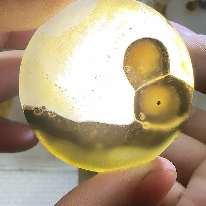 玛瑙/玉髓未镶嵌珠宝奇石