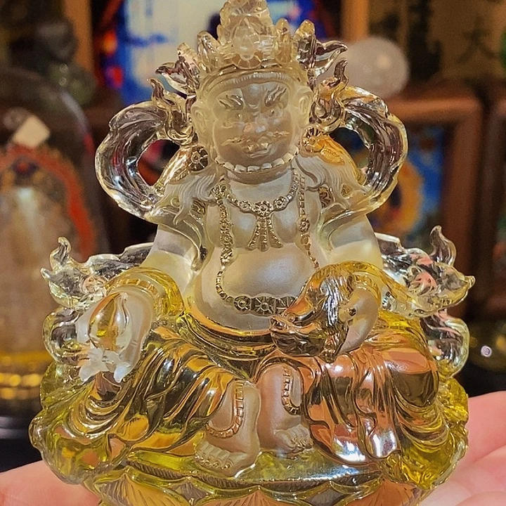 未镶嵌颈饰水晶摆件