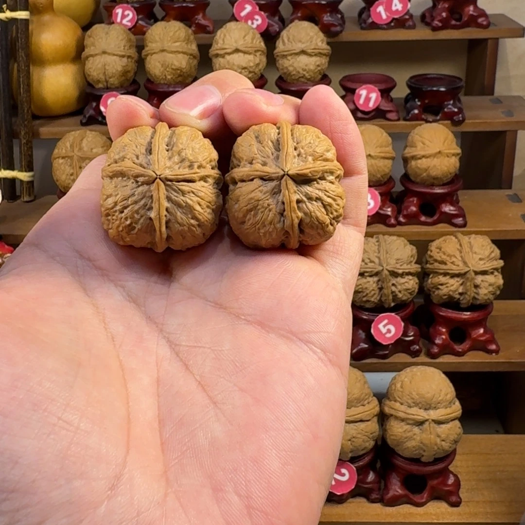 铁核桃把件磨盘四方砖