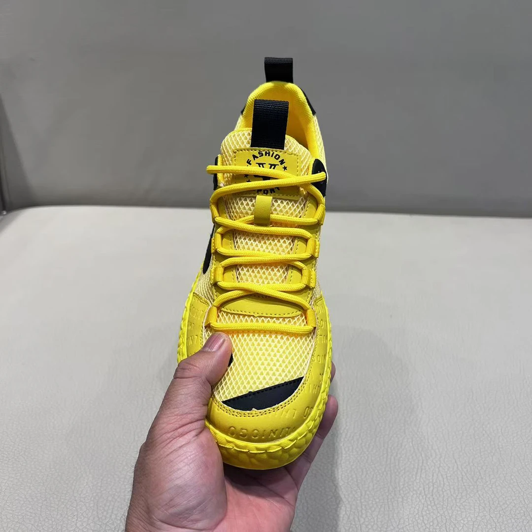 25年(偏大一码)新版潮流百搭休闲透气软底时尚男鞋