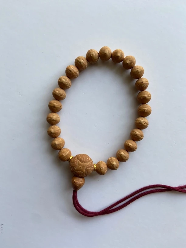 尼泊尔凤眼菩提手串 尺寸10.4-10.8mm 实心籽