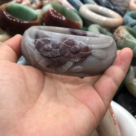 未镶嵌石英质玉珠宝奇石7