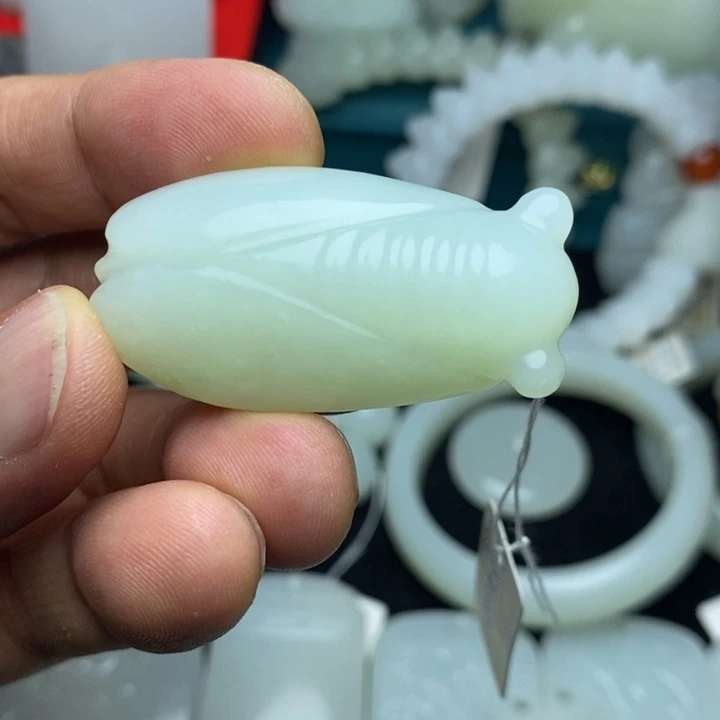 和田玉未镶嵌吊坠(不含链)