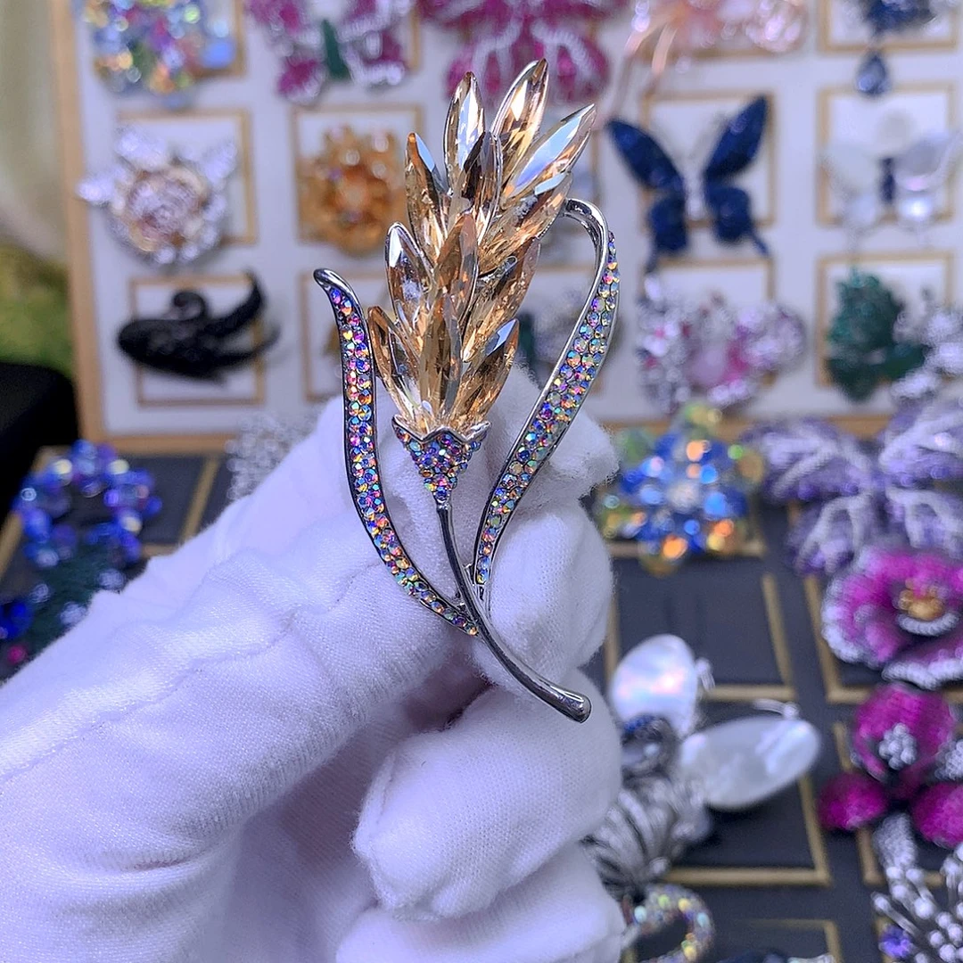 合成立方氧化锆铜胸针胸花