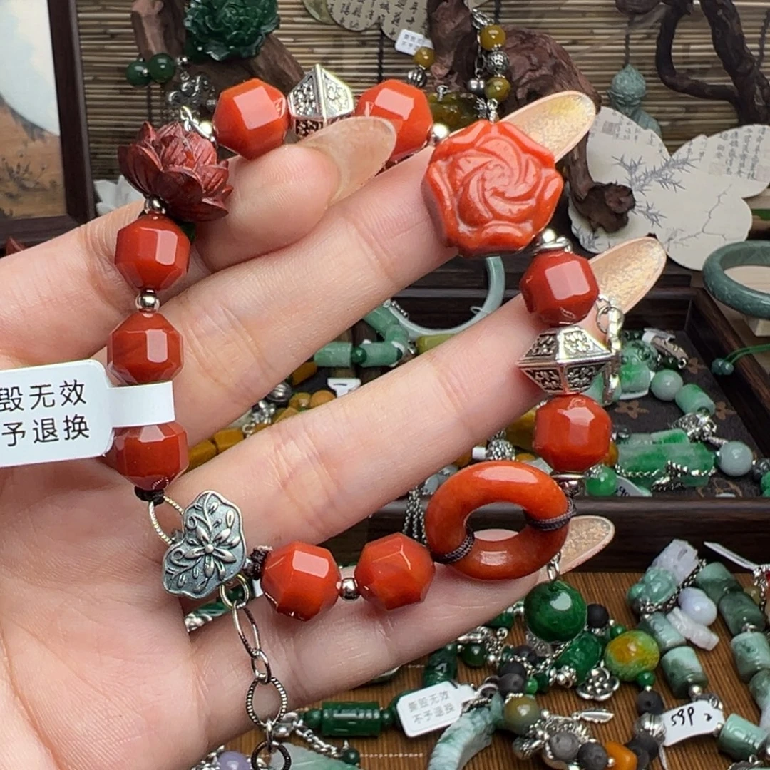 翡翠未镶嵌颈饰吊坠