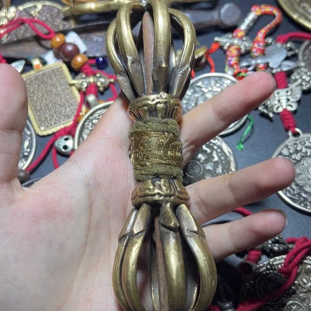 藏族………………………………