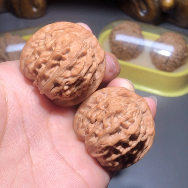 文玩核桃把件36.5天地狮子头