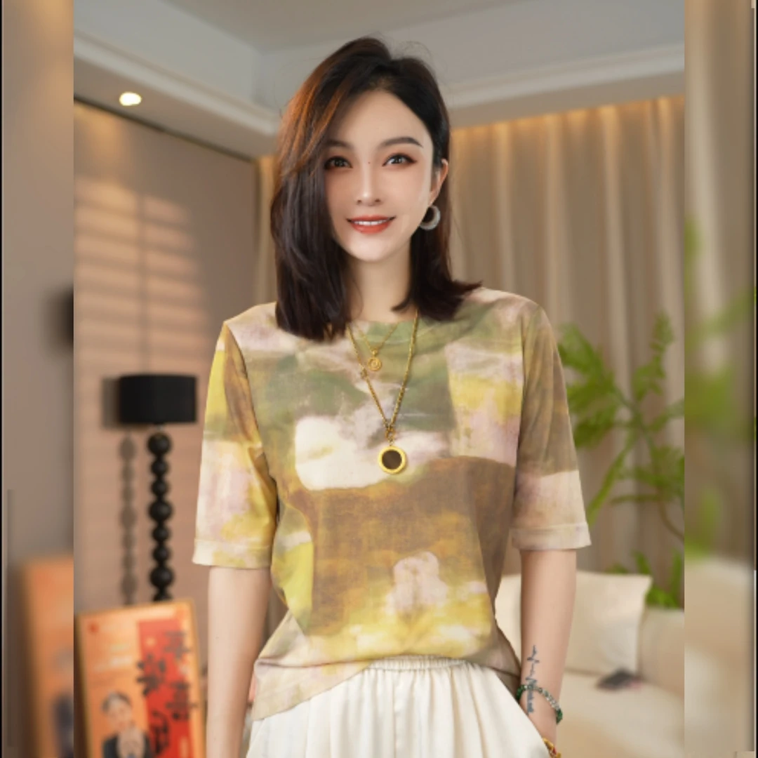 青梅 夏季新款高级感气质显瘦百搭薄款圆领女士设计感时尚上衣