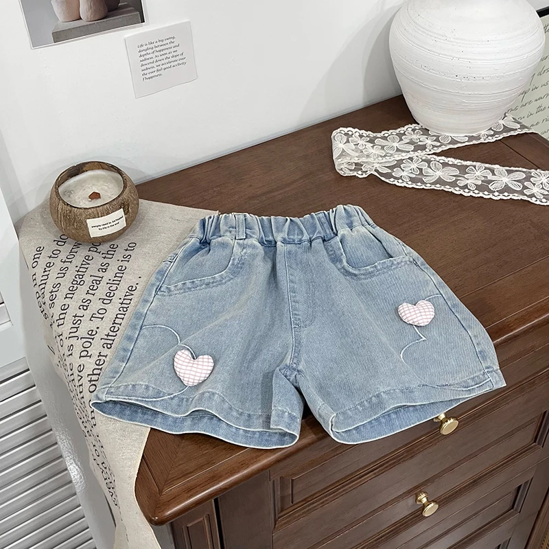 女童新款夏季时尚洋气爱心牛仔短裤新款时尚洋气爱心牛仔裤欧若风