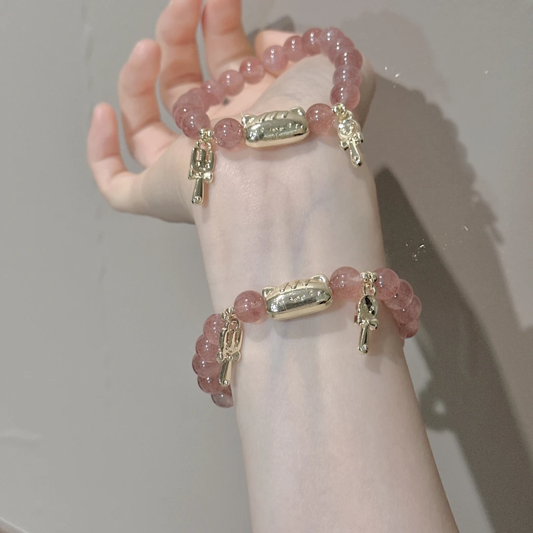 SG2456-［金色款·面包猫猫］草莓晶合金卡通手串均有色差瑕多样性发