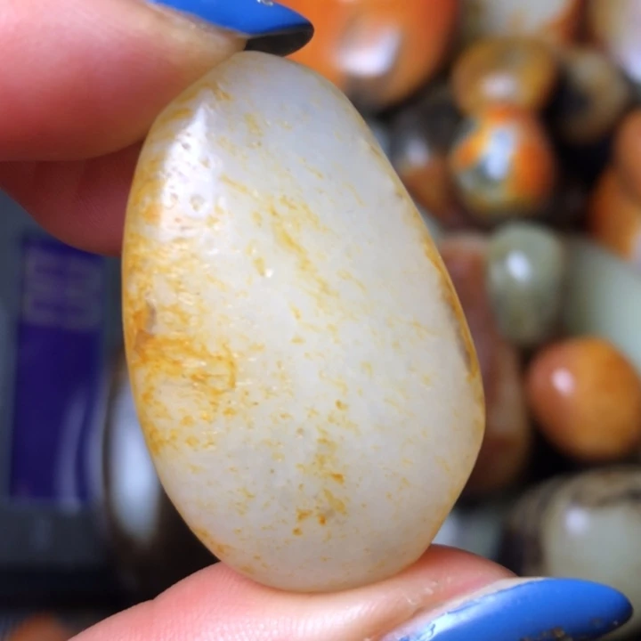 和田玉未镶嵌珠宝奇石