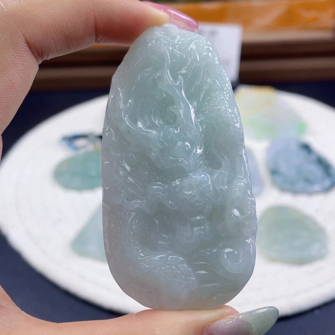 翡翠裸石天然翡翠龙牌