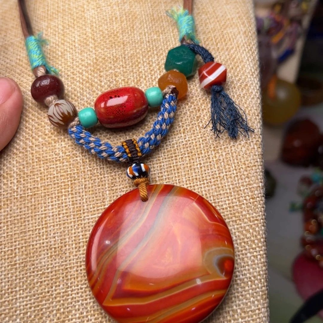 玛瑙/玉髓颈饰未镶嵌