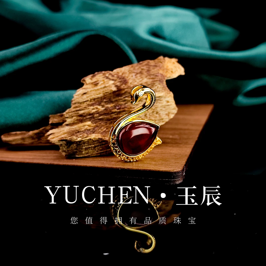 【黑天鹅】S925银镶嵌琥珀血珀天鹅吊坠