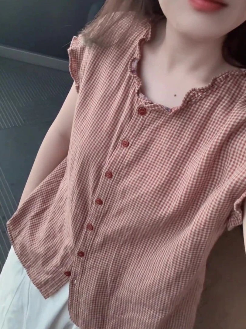粉色格子木耳边气质短袖衬衫2025年初秋新款文艺复古撞色短款上衣