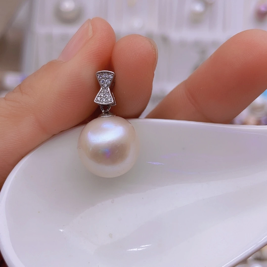 淡水珍珠吊坠(赠链)银S925镶嵌